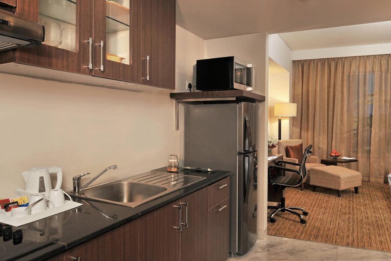 Four Points By Sheraton Hotel And Serviced Apartments Pune Exterior foto