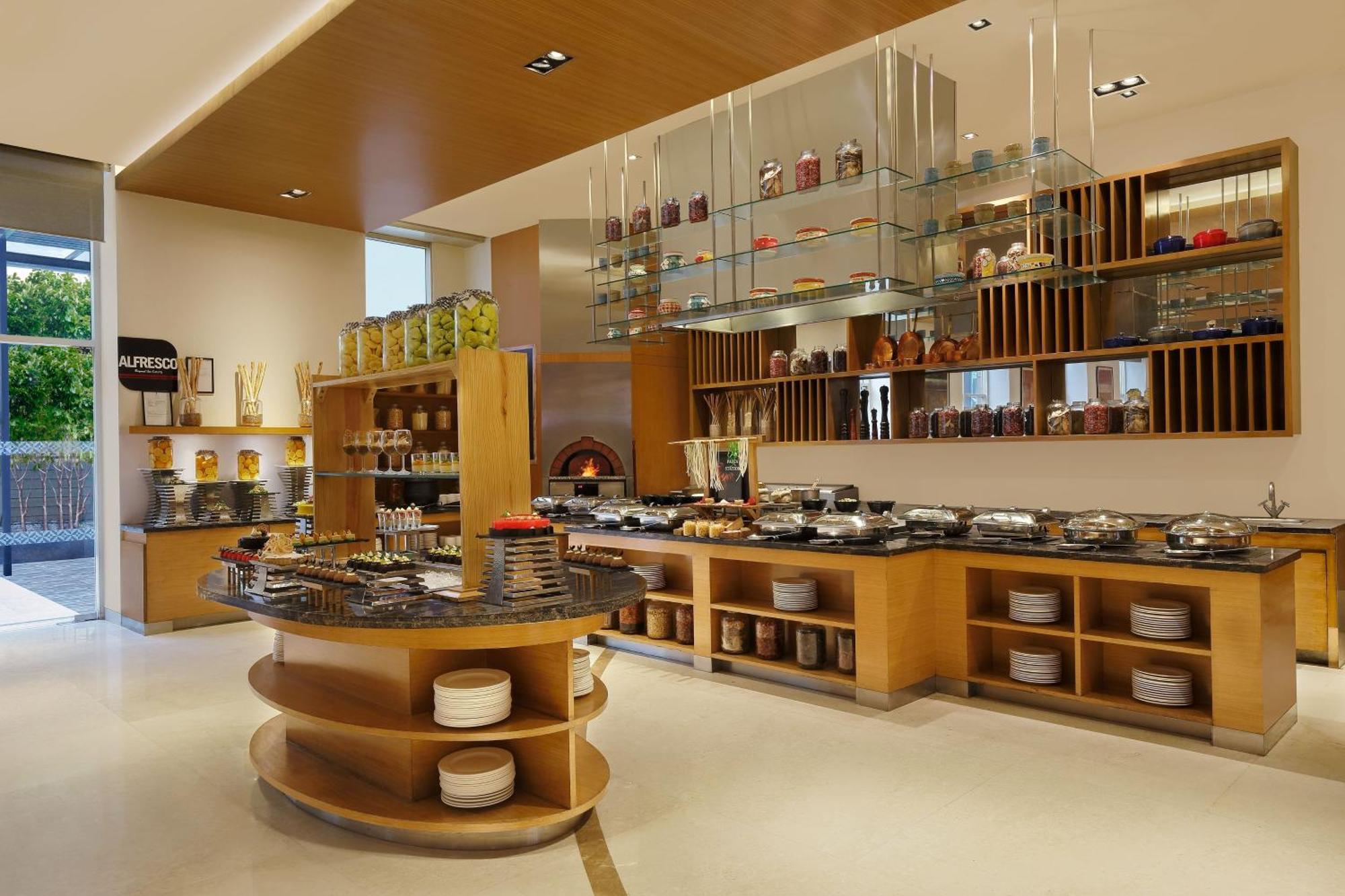 Four Points By Sheraton Hotel And Serviced Apartments Pune Exterior foto